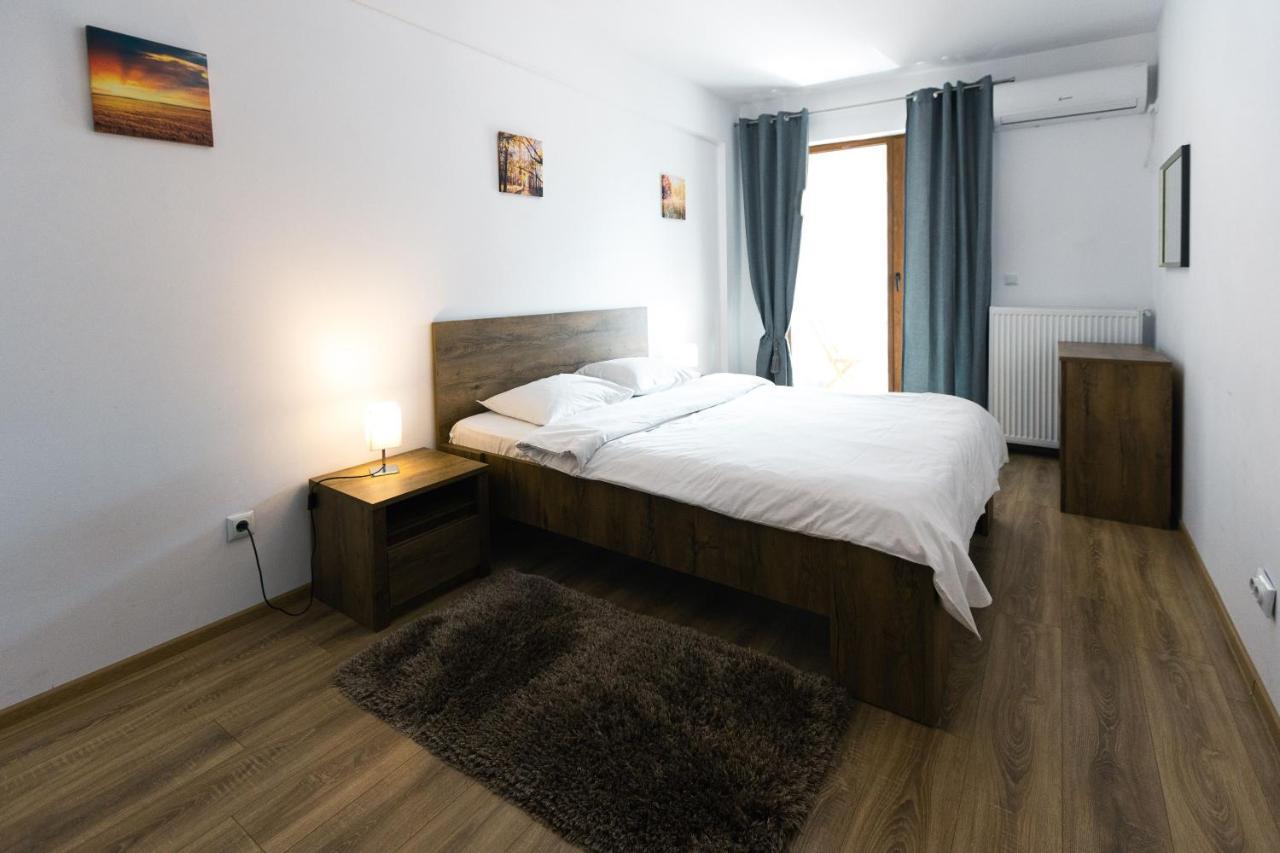 Rivera Apartments - Premium Accomodation Iasi Buitenkant foto