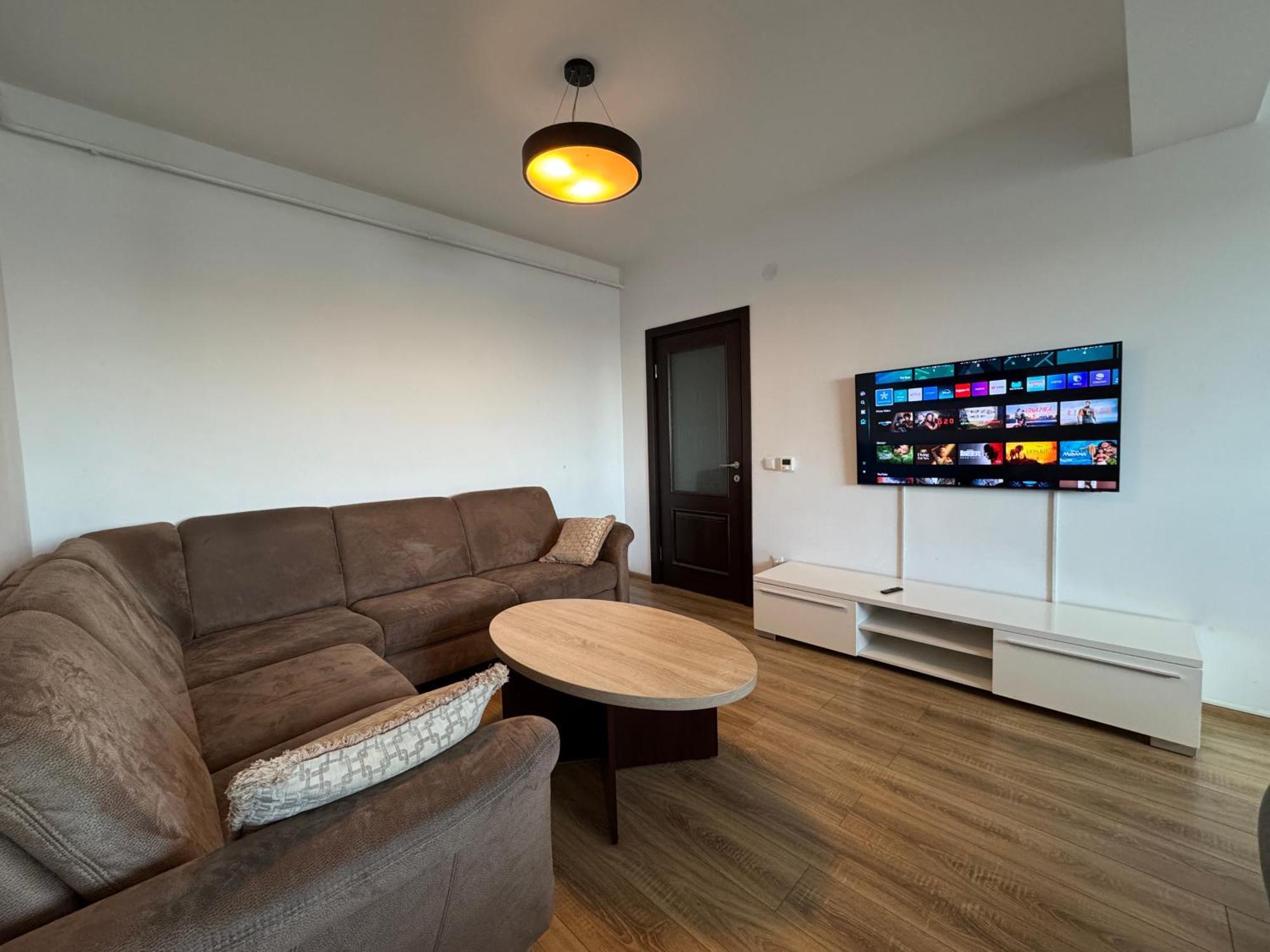 Rivera Apartments - Premium Accomodation Iasi Buitenkant foto