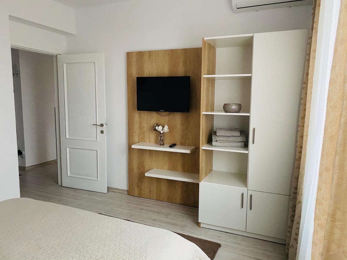 Rivera Apartments - Premium Accomodation Iasi Buitenkant foto